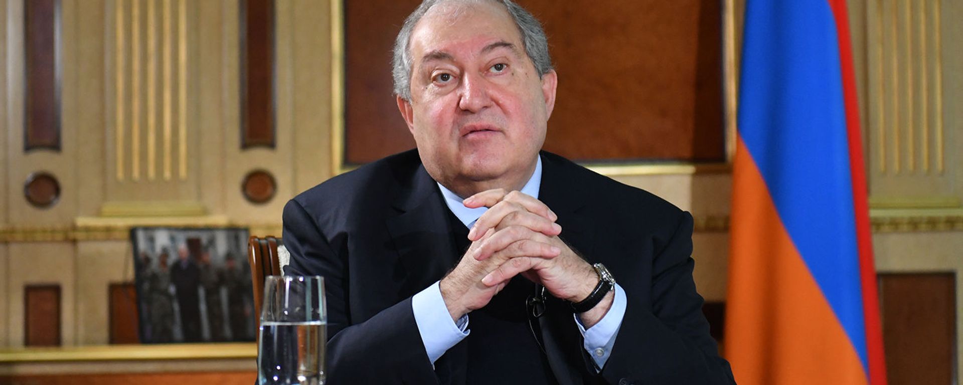 Президент Армен Саркисян во время экслюзивного интервью газете «Аравот» Президент Армен Саркисян во время экслюзивного интервью газете «Аравот» - Sputnik Արմենիա, 1920, 19.05.2021