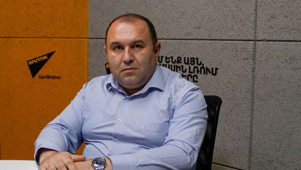 Доцент кафедры международных отношений и дипломатии ЕГУ, эксперт Григор Баласанян в гостях радио Sputnik Армения - Sputnik Արմենիա