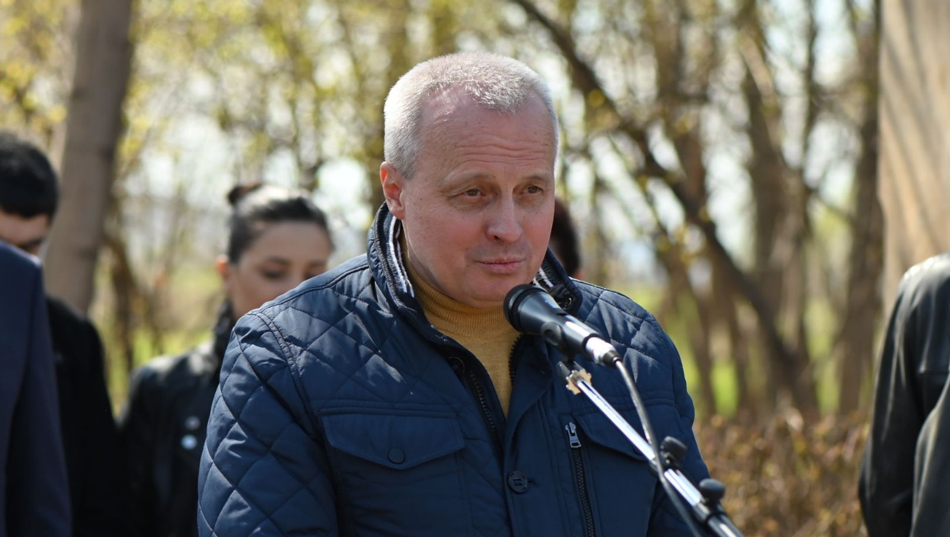 В Парке Победы (Аллея Пограничников) прошла акция Сад памяти (3 апреля 2021). Еревaн В Парке Победы (Аллея Пограничников) прошла акция Сад памяти (3 апреля 2021). Еревaн - Sputnik Армения, 1920, 03.04.2021