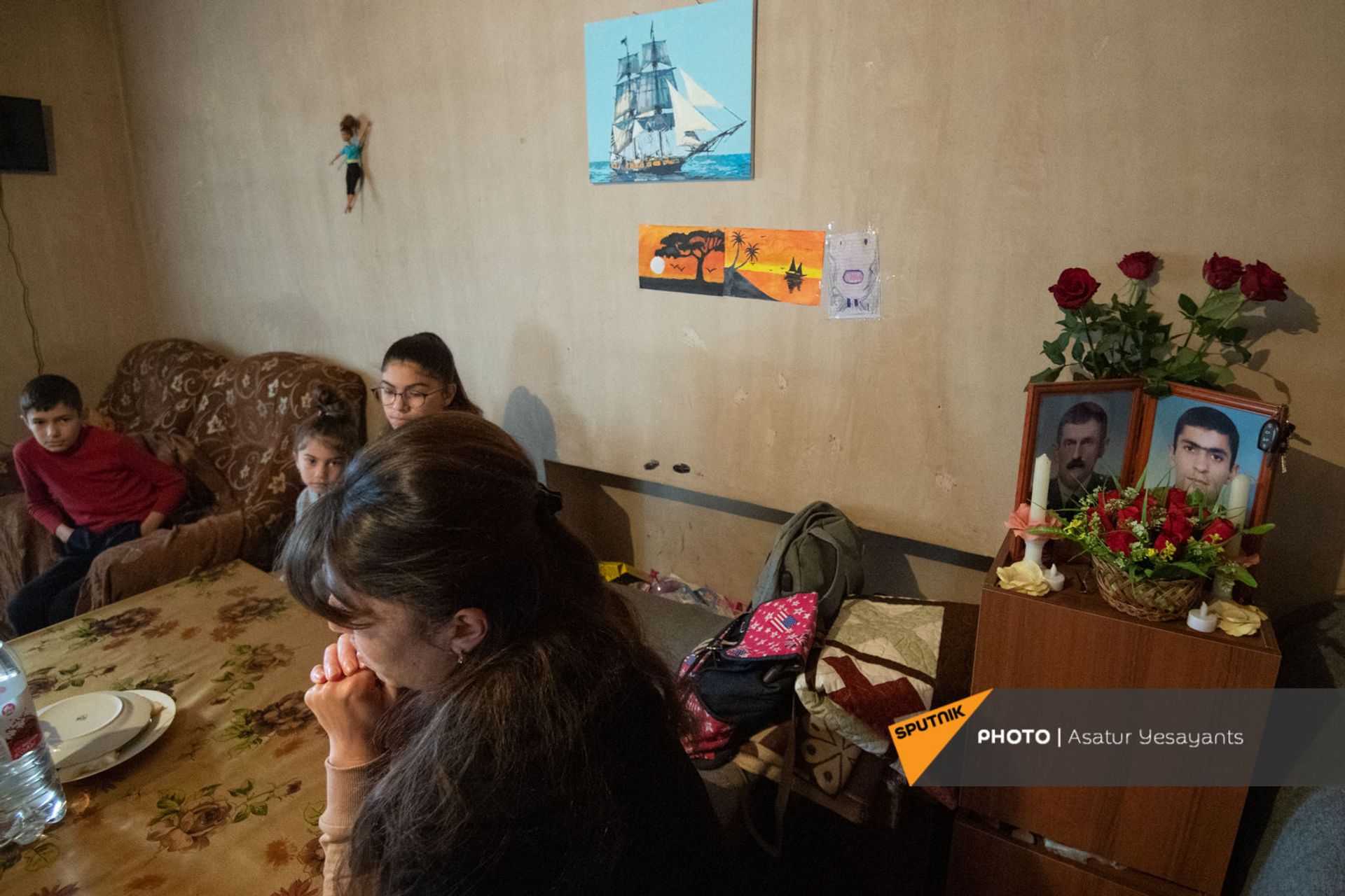 Когда в семье рождается не один герой: молодая вдова и трое сирот ищут свой дом в Карабахе - Sputnik Армения, 1920, 03.04.2021