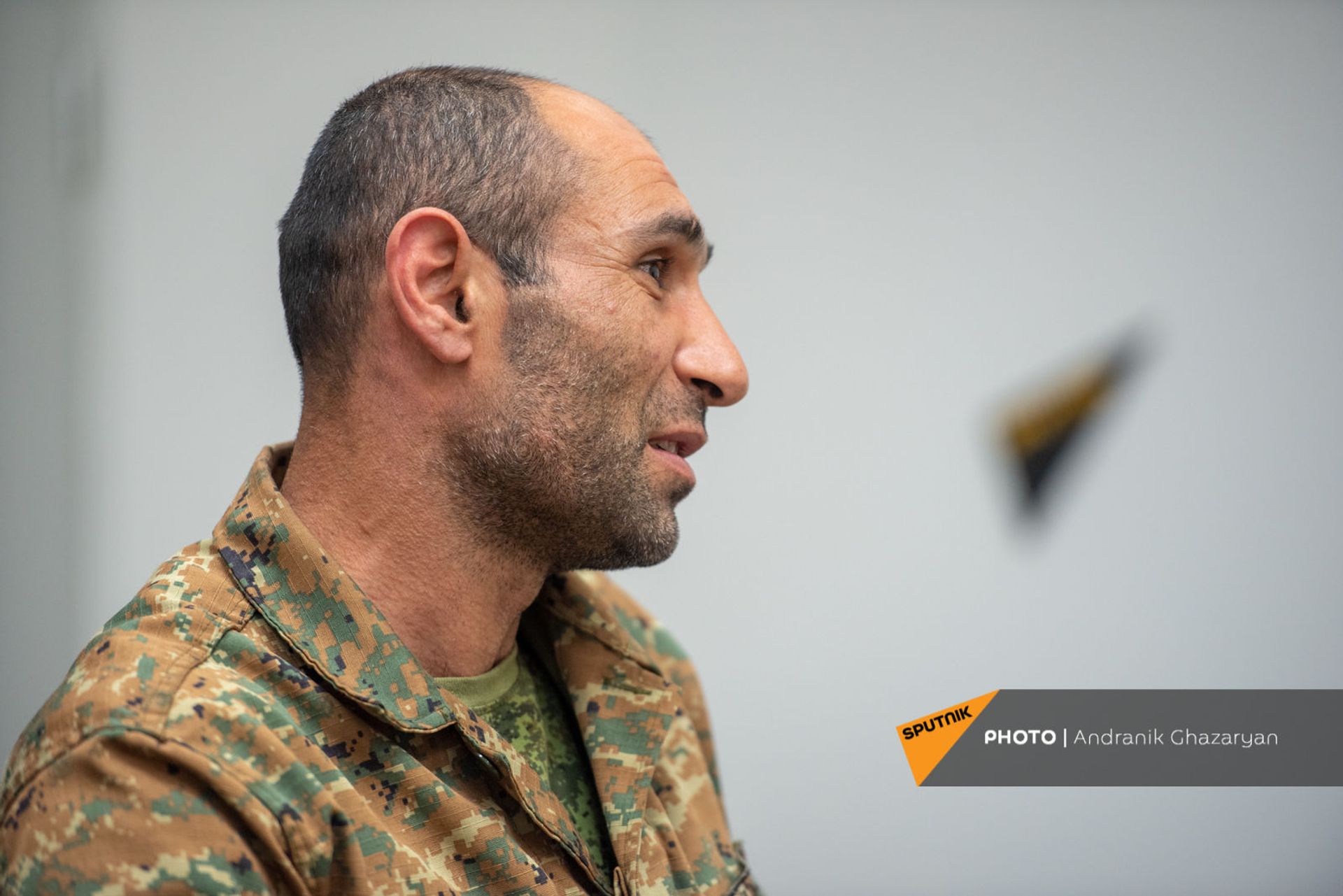 Нужен в Армении. На границе. С оружием в руках: Самвел из России оставил семью и вернулся - Sputnik Армения, 1920, 11.04.2021
