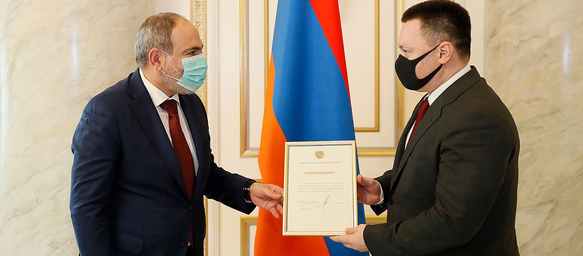 Премьер-министр Никол Пашинян встретился с генпрокурором России Игорем Красновым (8 апреля 2021). Еревaн - Sputnik Արմենիա, 1920, 08.04.2021
