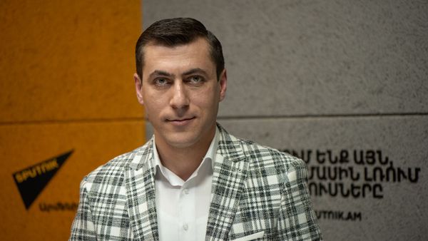 Главный синоптик Гагик Суренян в гостях радио Sputnik Армения - Sputnik Армения