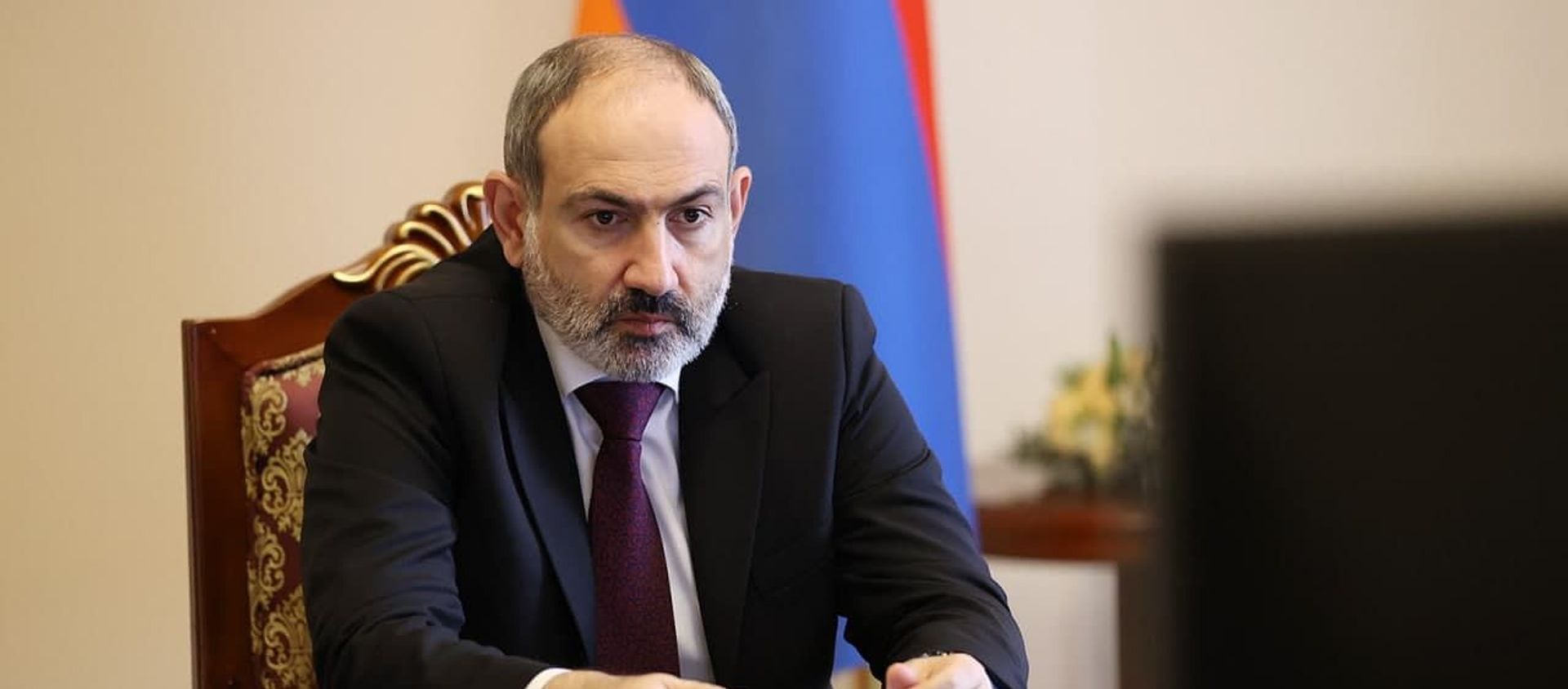 Премьер-министр Никол Пашинян провел видеозвонок с президентом Европейского банка реконструкции и развития Одилом Рино-Бассо (9 апреля 2021). Еревaн - Sputnik Արմենիա, 1920, 14.04.2021
