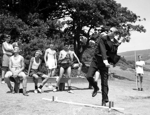 Արքայազն Ֆիլիպը նիզակ նետելիս. 12 հուլիսի, 1949 - Sputnik Արմենիա