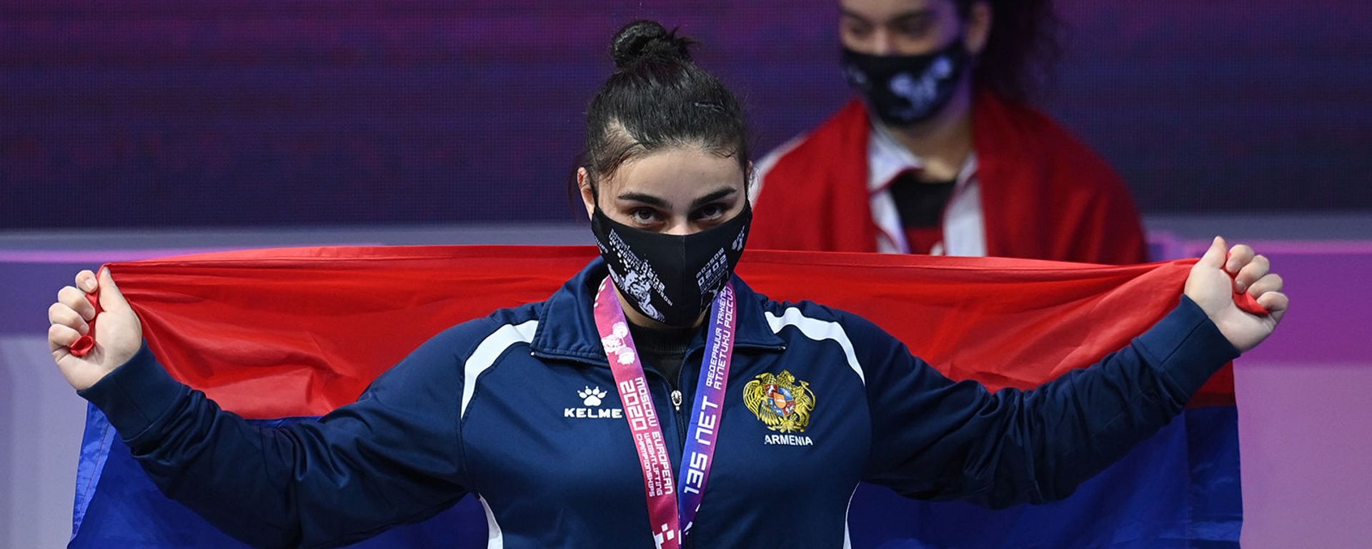 Тяжелоатлет Лиана Гюрджян, завоевавшая бронзовую медаль по сумме двоеборья в соревнованиях среди женщин в весовой категории до 81 кг на чемпионате Европы по тяжелой атлетике, на церемонии награждения (9 апреля 2021). Москвa Тяжелоатлет Лиана Гюрджян, завоевавшая бронзовую медаль по сумме двоеборья в соревнованиях среди женщин в весовой категории до 81 кг на чемпионате Европы по тяжелой атлетике, на церемонии награждения (9 апреля 2021). Москвa - Sputnik Արմենիա, 1920, 09.04.2021