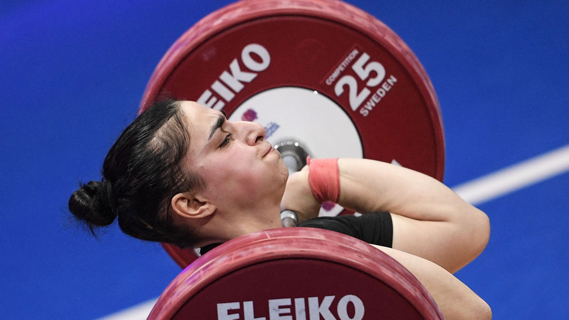 Лиана Гюрджян выступает на чемпионате Европы по тяжелой атлетике в весовой категории до 81 кг среди женщин (9 апреля 2021). Москвa Лиана Гюрджян выступает на чемпионате Европы по тяжелой атлетике в весовой категории до 81 кг среди женщин (9 апреля 2021). Москвa - Sputnik Армения, 1920, 29.05.2021