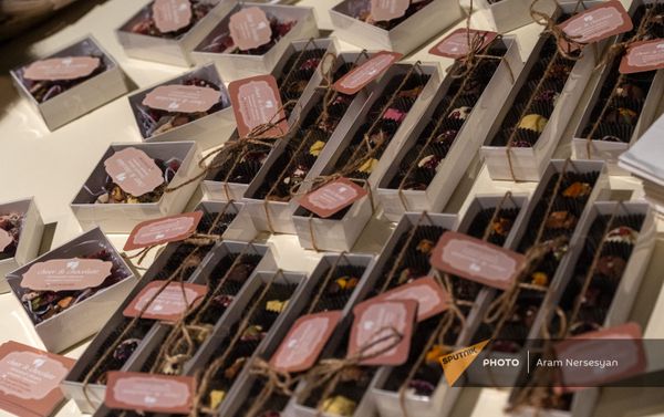 На благотворительной выставке-продаже вина в Ереване На благотворительной выставке-продаже вина в Ереване - Sputnik Армения