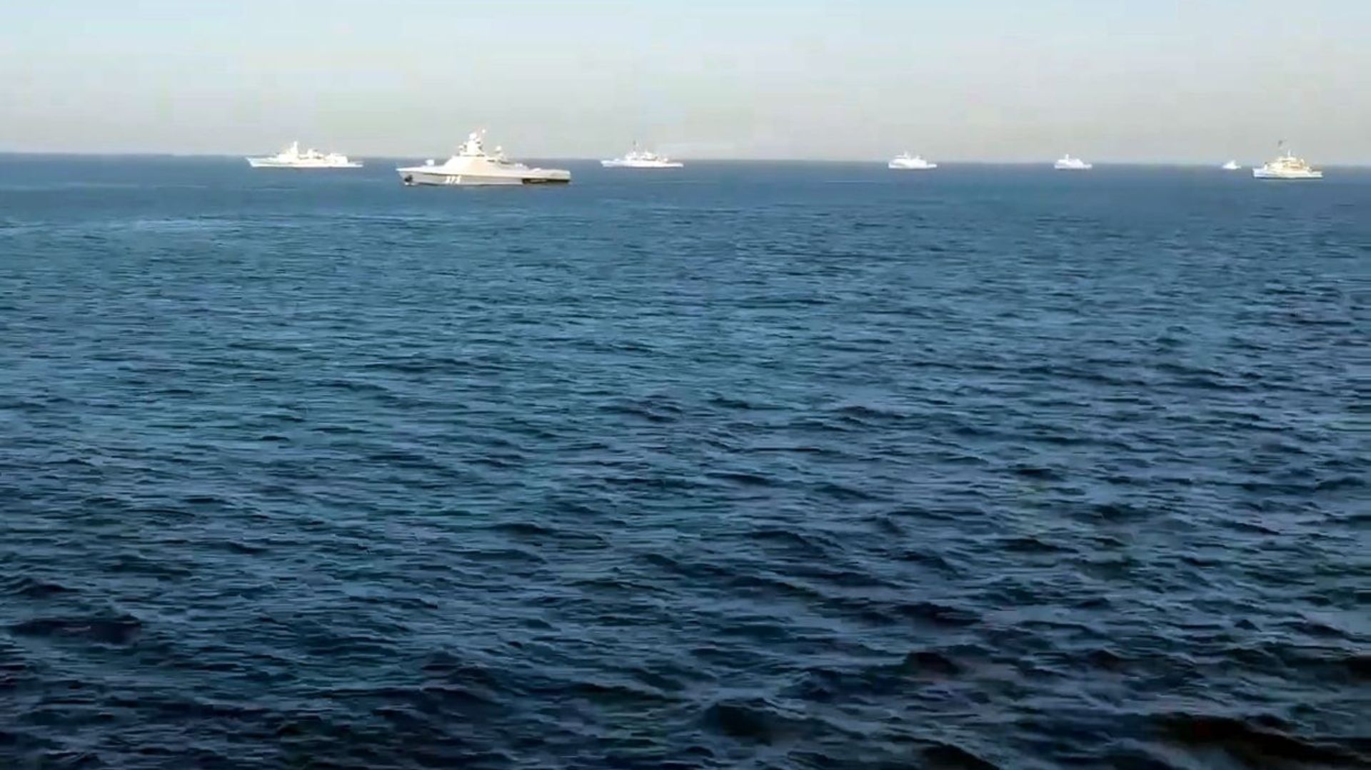 Военно-морские учения AMAN 2021 в Аравийском море Военно-морские учения AMAN 2021 в Аравийском море - Sputnik Армения, 1920, 13.04.2021