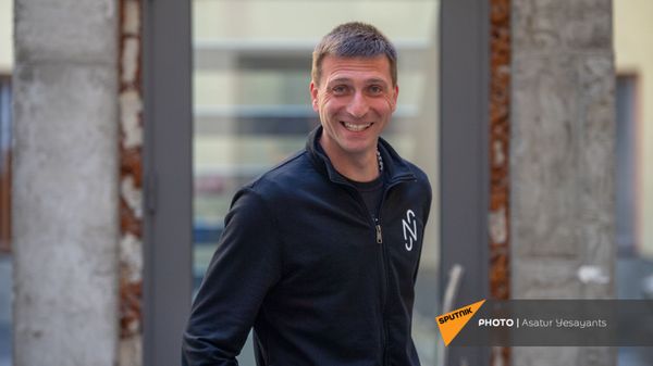 Вратарь сборной Армении и ФК Алашкерт Давид Юрченко в гостях агентства Sputnik Армения - Sputnik Армения