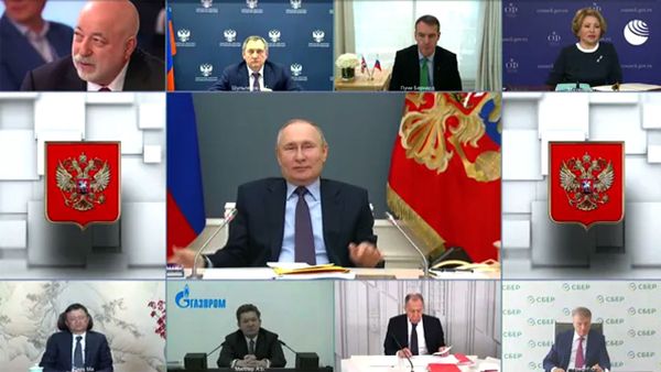 Надеюсь, что все будет хорошо: Путин сделал вторую прививку от коронавируса - Sputnik Армения