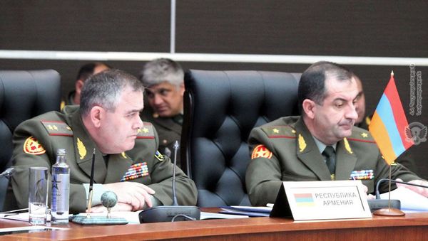 Начальник Генштаба ВС РА генерал-лейтенант Артак Давтян принял участие в заседании Военного комитета ОДКБ, посвященном развитию военного сотрудничества стран-участниц (14 апреля 2021). Москва - Sputnik Армения