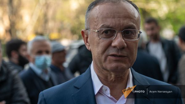 Сейран Оганян на вечере памяти добровольцев АРФД, погибших в карабахской войне (14 апреля 2021). Еревaн - Sputnik Армения