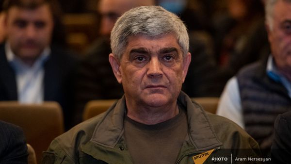 Виталий Баласанян на вечере памяти добровольцев АРФД, погибших в карабахской войне (14 апреля 2021). Еревaн - Sputnik Армения