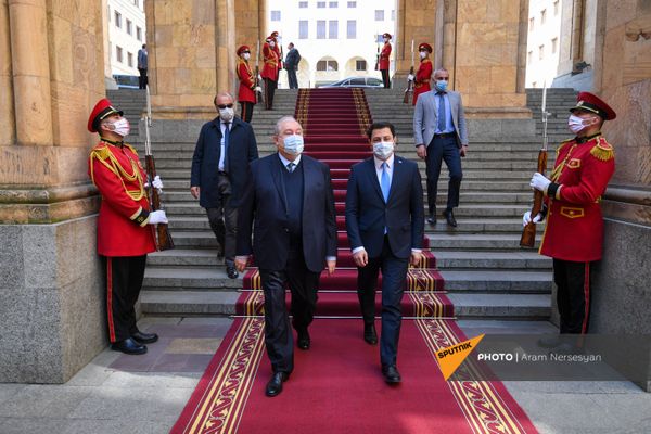 Հայաստանի նախագահ Արմեն Սարգսյանի հանդիպումը Վրաստանի խորհրդարանի նախագահ Արչիլ Թալաքվաձեի հետ. ապրիլի 16, Թբիլիսի - Sputnik Արմենիա