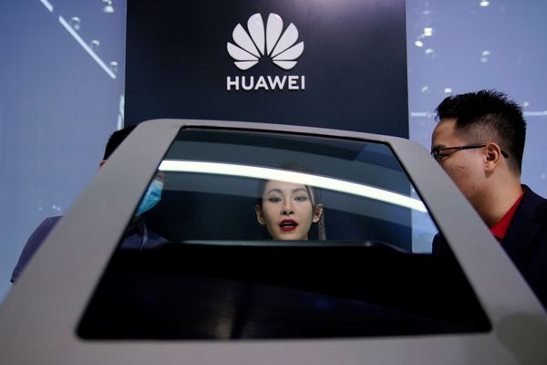 Стенд компании Huawei на международной автомобильной выставке в Шанхае Стенд компании Huawei на международной автомобильной выставке в Шанхае - Sputnik Армения