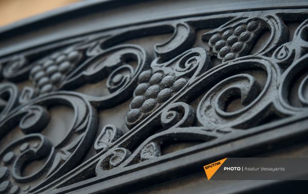 Outdoor effect–ի նորաոճ կանգառներից մեկը Երևանում - Sputnik Արմենիա