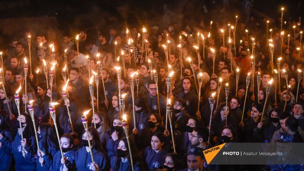 Факельное шествие в память жертвам Геноцида армян (23 апреля 2021). Ереван - Sputnik Армения
