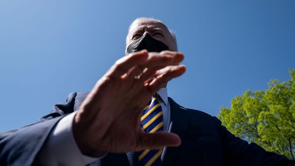 Президент США Джо Байден беседует с журналистами в Национальном торговом центре (5 апреля 2021). Вашингтон - Sputnik Армения