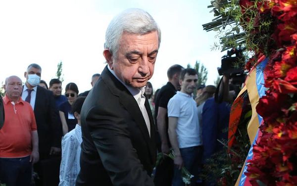 Սերժ Սարգսյանն այցելել է Ծիծեռնակաբերդ - Sputnik Արմենիա