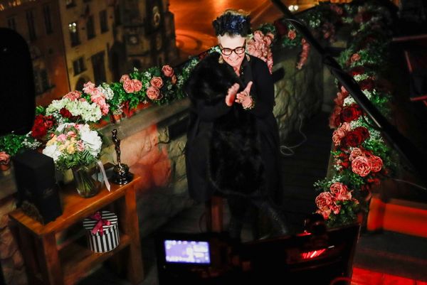 Стилист Клаудия Штольце во время видеотрансляции 93-й церемонии вручения Оскар в Праге Стилист Клаудия Штольце во время видеотрансляции 93-й церемонии вручения Оскар в Праге - Sputnik Армения
