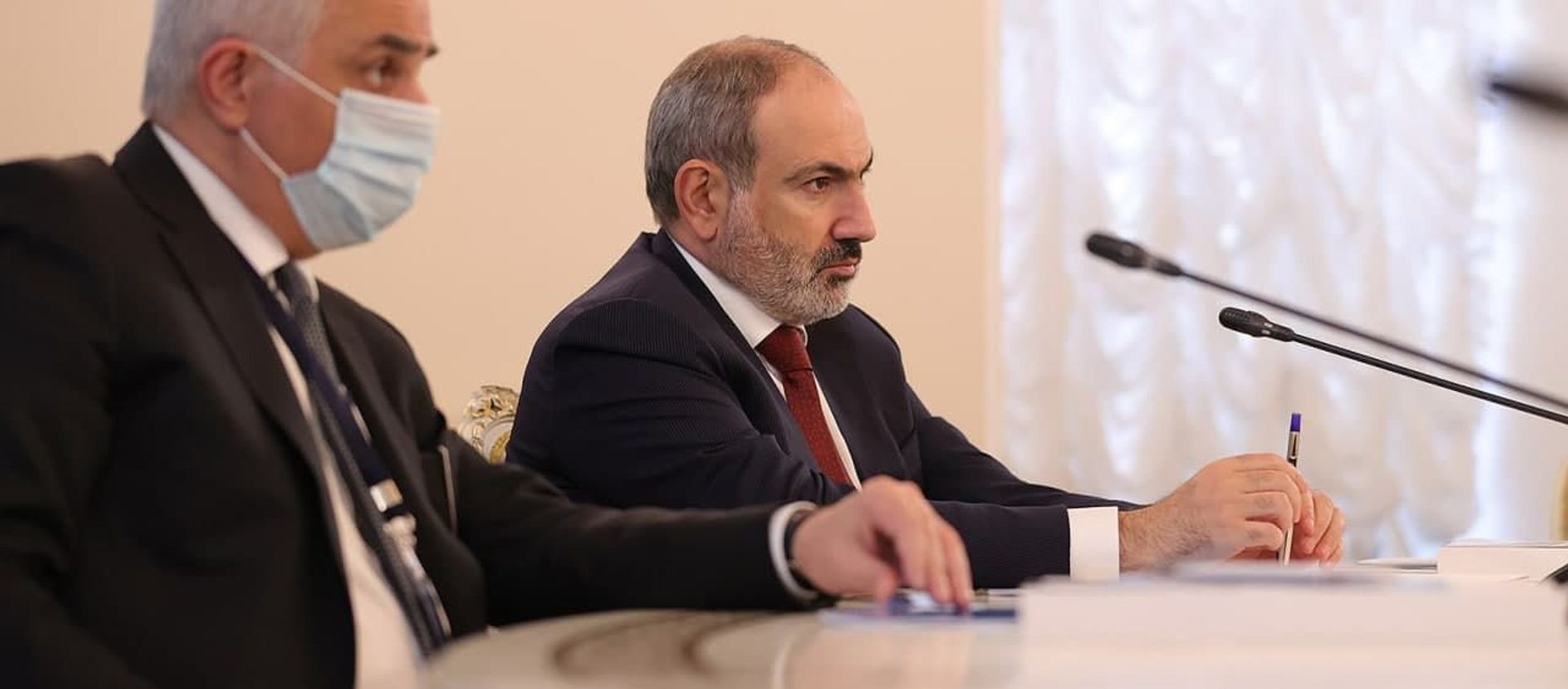 И.о премьер-министра Никол Пашинян во время встречи в рамках Евразийского экономического союза (ЕАЭС) (29 апреля 2021). Казань - Sputnik Армения, 1920, 30.04.2021