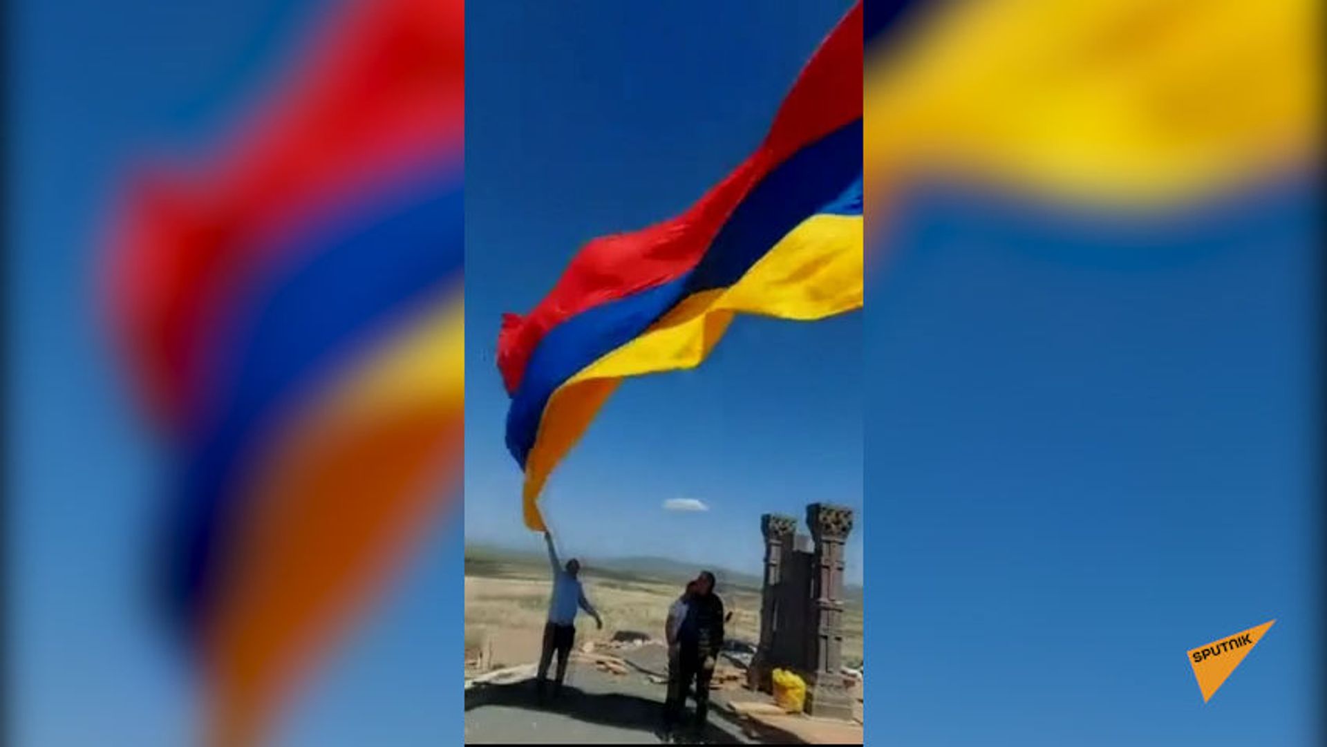 Ո՞վ կարող է լուծել մեր հարցերը, կամ «հույս» բառի իմաստը հասկանում ես Նորշենի եռագույնի տակ - Sputnik Արմենիա, 1920, 01.05.2021
