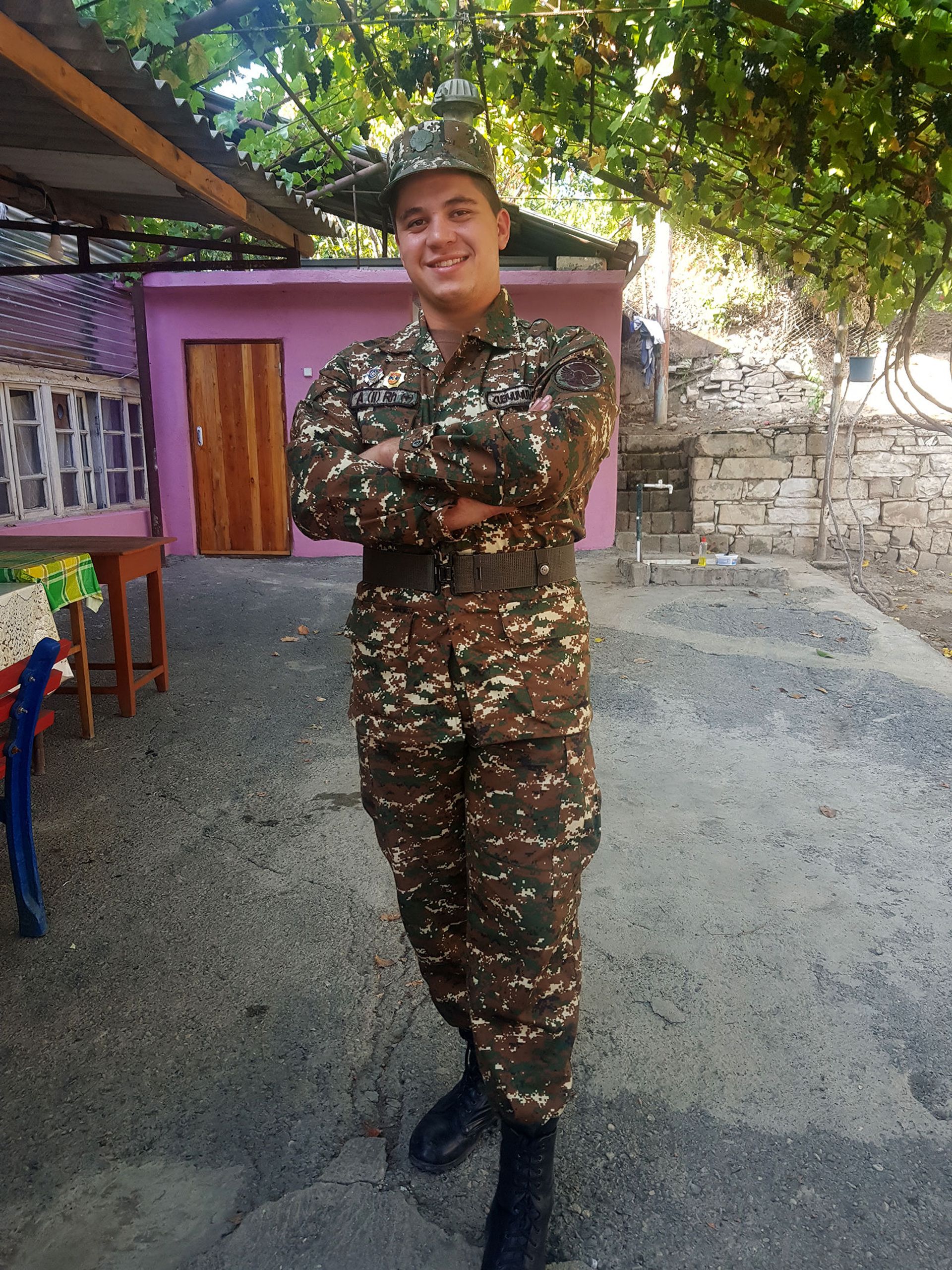 «Դե հիմա ինձ ասեք՝ ինչպես ապրեմ․․․». Գոռից ճառագող լույսով տունը լիքն է անգամ նրանից հետո  - Sputnik Արմենիա, 1920, 01.05.2021