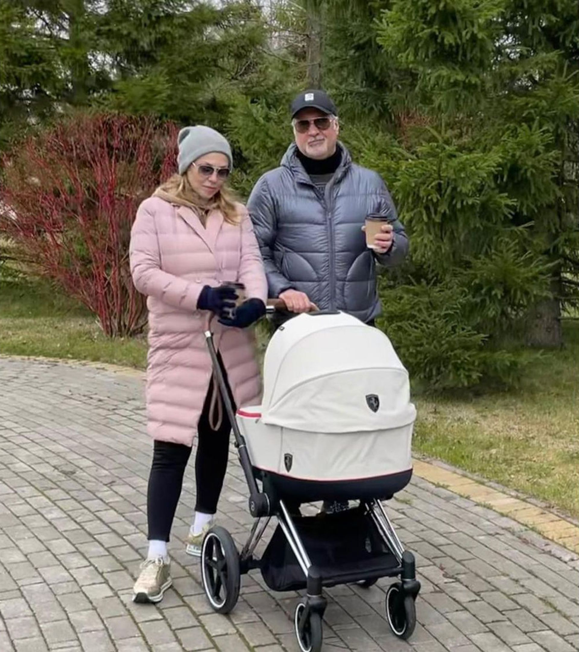 Дядя проговорился – известно имя новорожденной дочери Джанабаевой и Меладзе - Sputnik Армения, 1920, 01.05.2021