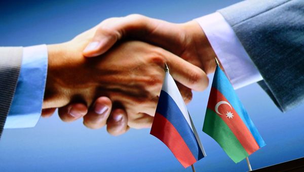 Государственные флаги России и Азербайджана. - Sputnik Армения