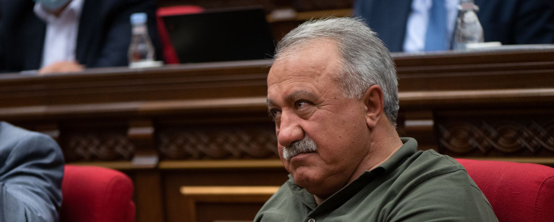 Депутат фракции Мой шаг Сасун Микаелян во время внеочередного заседания Парламента (3 мая 2021). Еревaн - Sputnik Արմենիա, 1920, 21.05.2021