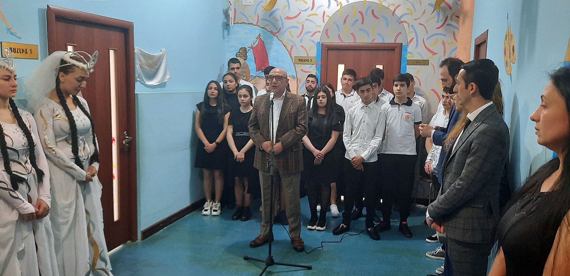 «Տղերք, վազեք». ընկերոջ համար զոհված Շահենը կշարունակի ապրել իր պարի դահլիճում - Sputnik Արմենիա, 1920, 03.05.2021