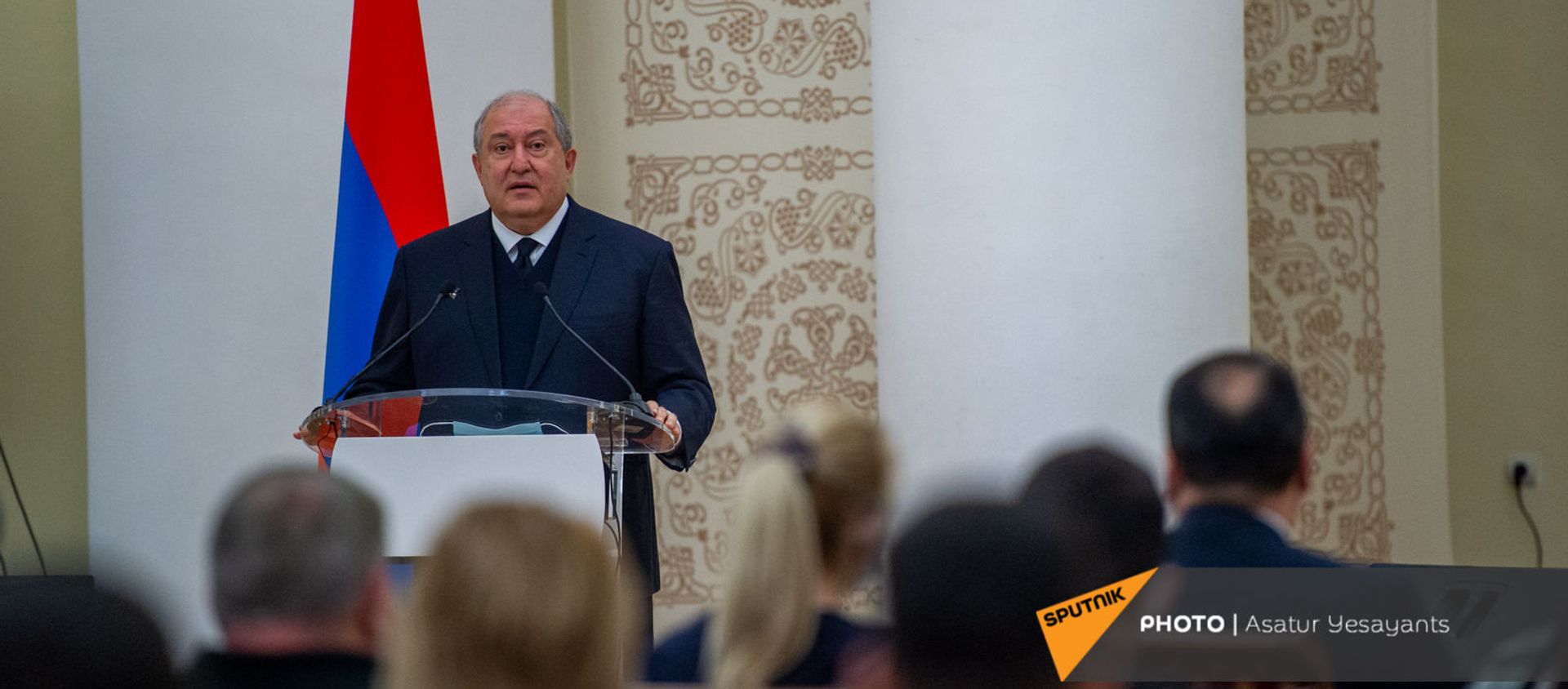 Президент Армен Саркисян во время вечера, посвященного на программе психологической поддержки Зартонк (5 мая 2021). Еревaн - Sputnik Արմենիա, 1920, 07.06.2021