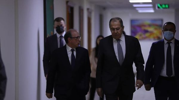 Главы МИД Армении и РФ Ара Айвазян и Сергей Лавров на встрече (6 мая 2021). Еревaн - Sputnik Արմենիա