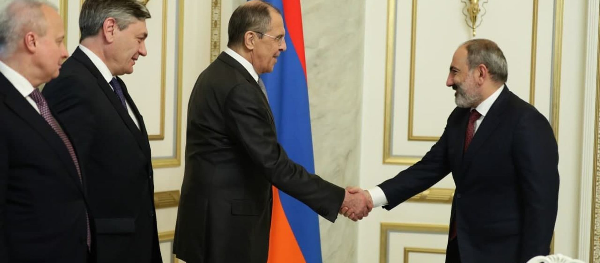 И.о премьер-министра Никол Пашинян на встрече с главой МИД России Сергеем Лавровым (6 мая 2021). Еревaн - Sputnik Армения, 1920, 06.05.2021