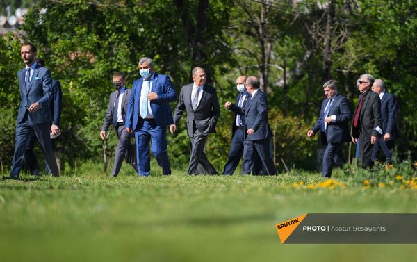 Սերգեյ Լավրովն ու Արա Այվազյանն այցելել են «Հաղթանակ» զբոսայգի Սերգեյ Լավրովն ու Արա Այվազյանն այցելել են «Հաղթանակ» զբոսայգի - Sputnik Արմենիա