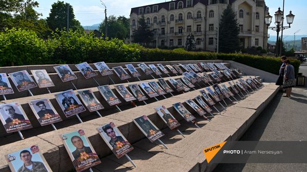 Акция Бессмертный Полк (9 мая 2021). Степанакерт - Sputnik Армения
