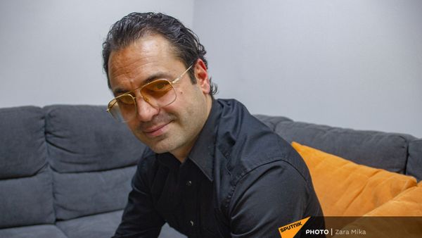 Մհեր Արմենիան - Sputnik Արմենիա