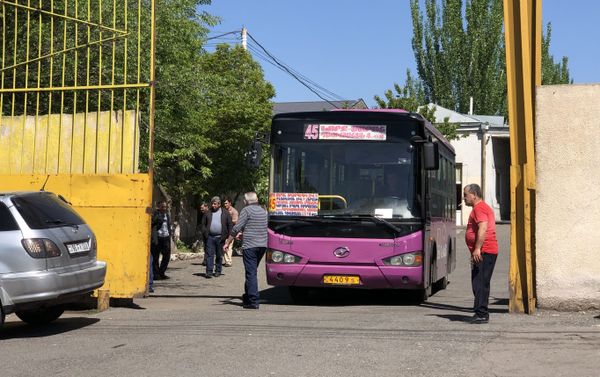Акция протеста водителей общественного транспорта (12 мая 2021). Еревaн Акция протеста водителей общественного транспорта (12 мая 2021). Еревaн - Sputnik Армения