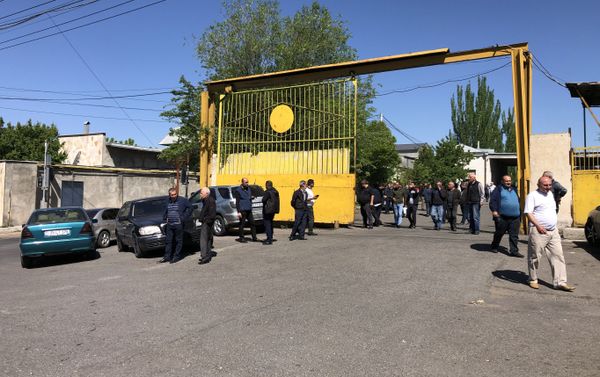 Акция протеста водителей общественного транспорта (12 мая 2021). Еревaн Акция протеста водителей общественного транспорта (12 мая 2021). Еревaн - Sputnik Армения