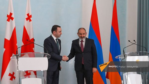 Совместная пресс-конференция и.о премьер-министра Никола Пашиняна и премьер-министра Грузии Ираклия Гарибашвили (12 мая 2021). Еревaн - Sputnik Армения