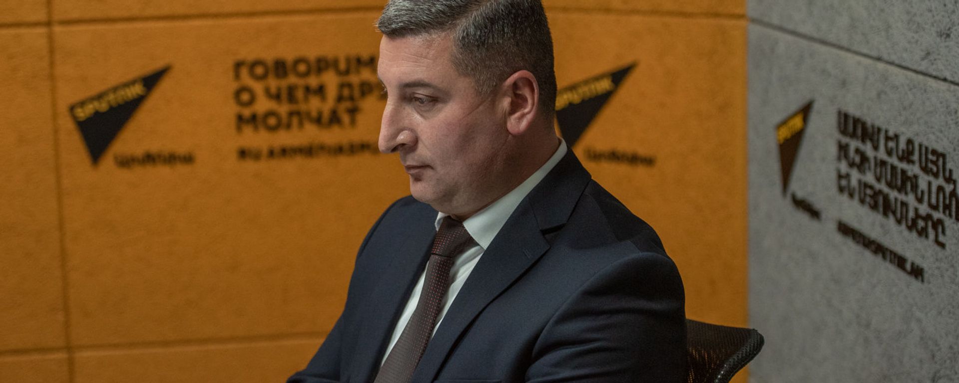 Губернатор Гегаркуникской области Гнел Саносян в гостях радио Sputnik Армения - Sputnik Армения, 1920, 16.11.2021