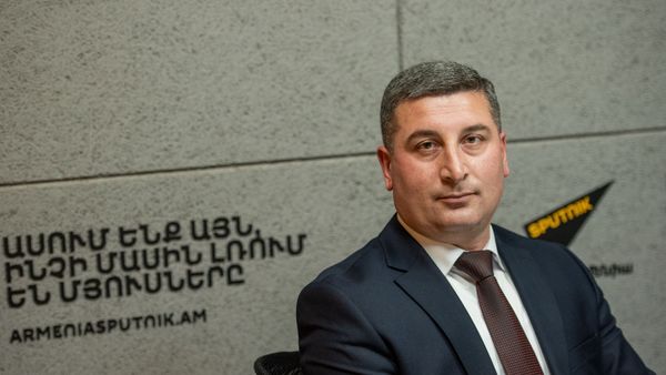 Գնել Սանոսյան - Sputnik Արմենիա