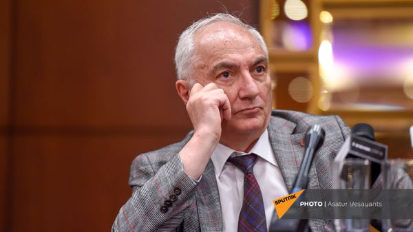 Лидер Армянской демократической партии Арам Саркисян на церемонии подписания меморандума (18 мая 2021). Еревaн  - Sputnik Армения