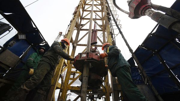 Добыча нефти в России, архивное фото - Sputnik Армения