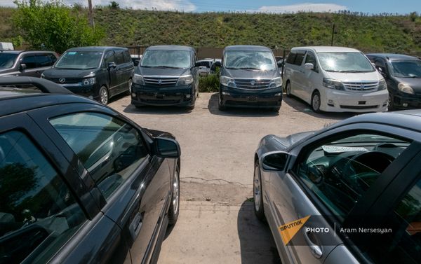 Рынок автомобилей в Ереване - Sputnik Армения