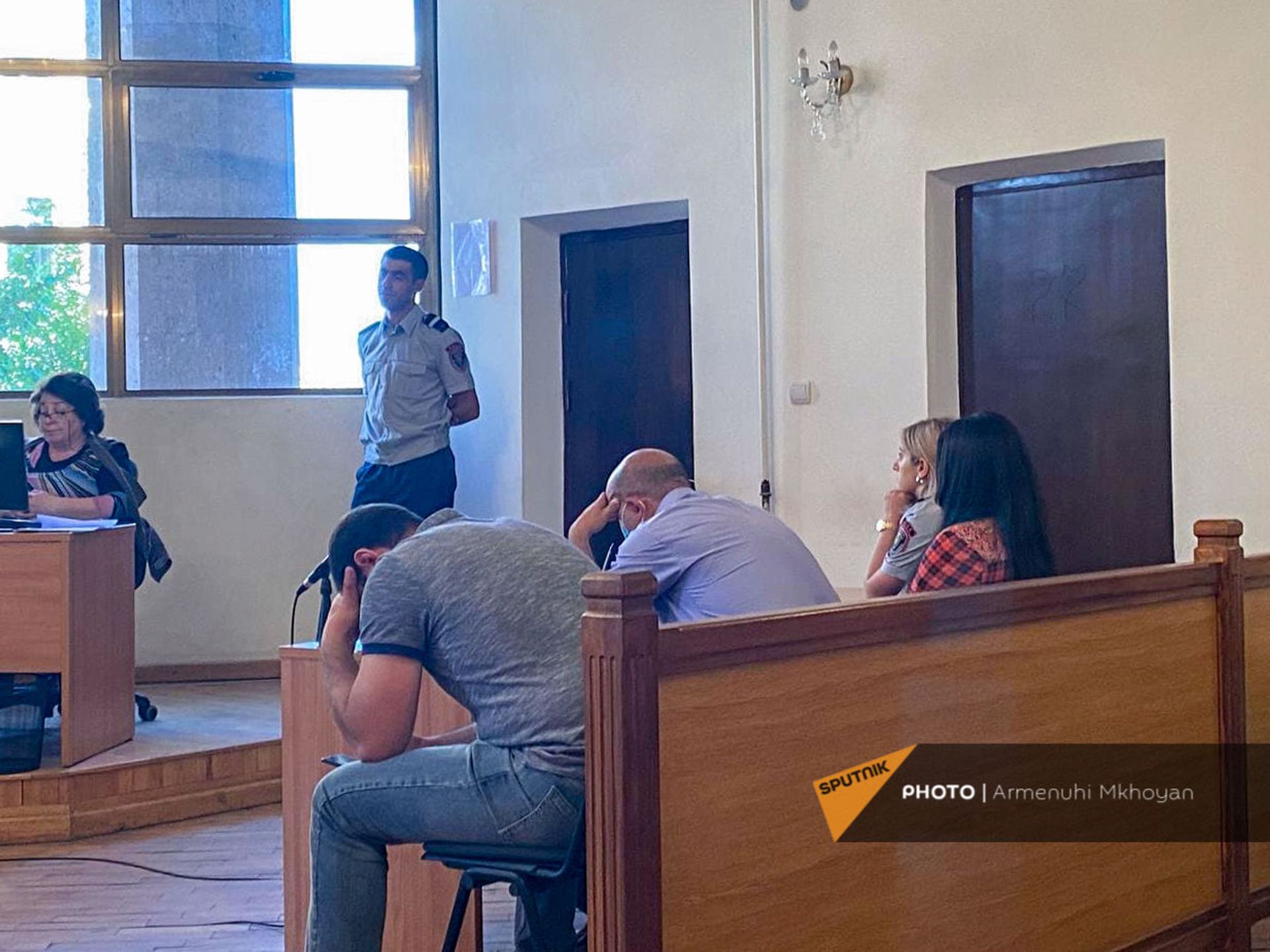 В Гюмри обвинение потребовало 11 лет заключения для 20-летней матери-детоубийцы В Гюмри обвинение потребовало 11 лет заключения для 20-летней матери-детоубийцы - Sputnik Армения, 1920, 20.05.2021