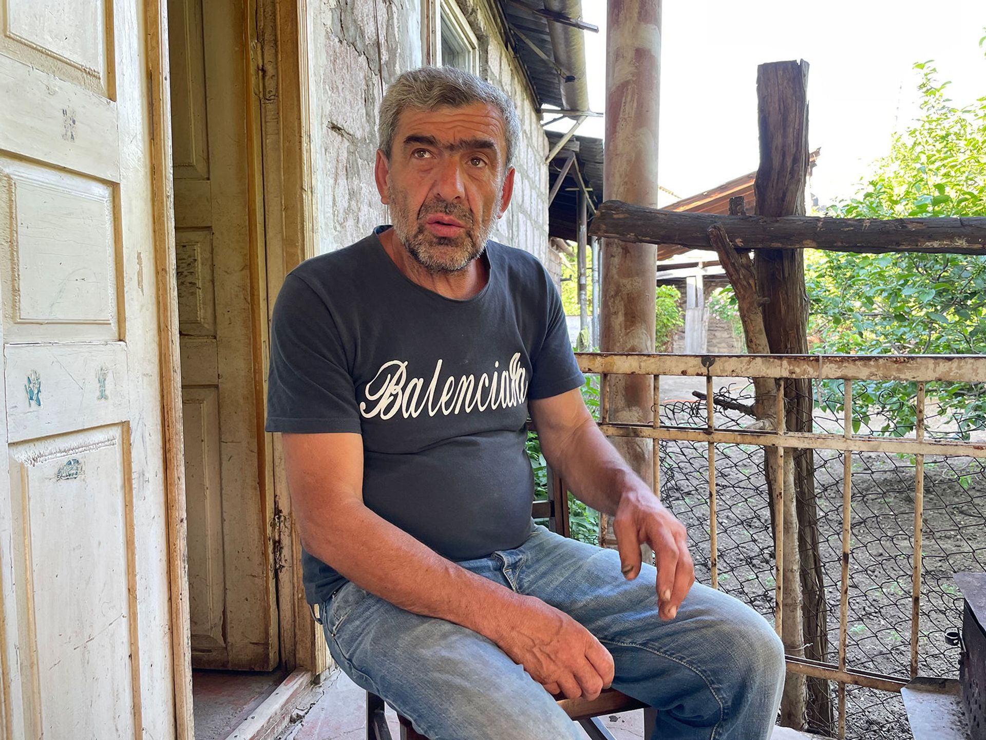 «Երկու օր թոռս քնապարկում է քնել` մյուսներից հեռու». նոր մանրամասներ կորած զինվորի մասին «Երկու օր թոռս քնապարկում է քնել` մյուսներից հեռու». նոր մանրամասներ կորած զինվորի մասին - Sputnik Արմենիա, 1920, 24.05.2021