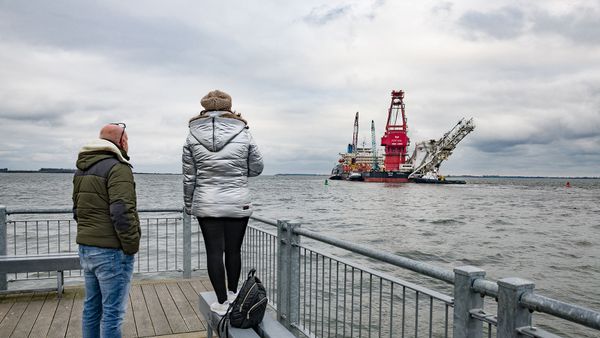 Судно-трубоукладчик Фортуна в порту немецкого города Висмар - Sputnik Армения