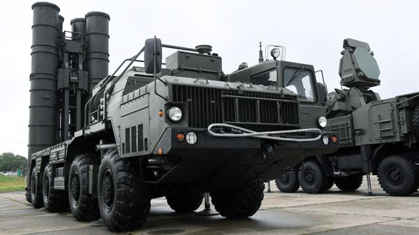 Пусковая установка зенитно-ракетного комплекса С-400 Триумф - Sputnik Армения